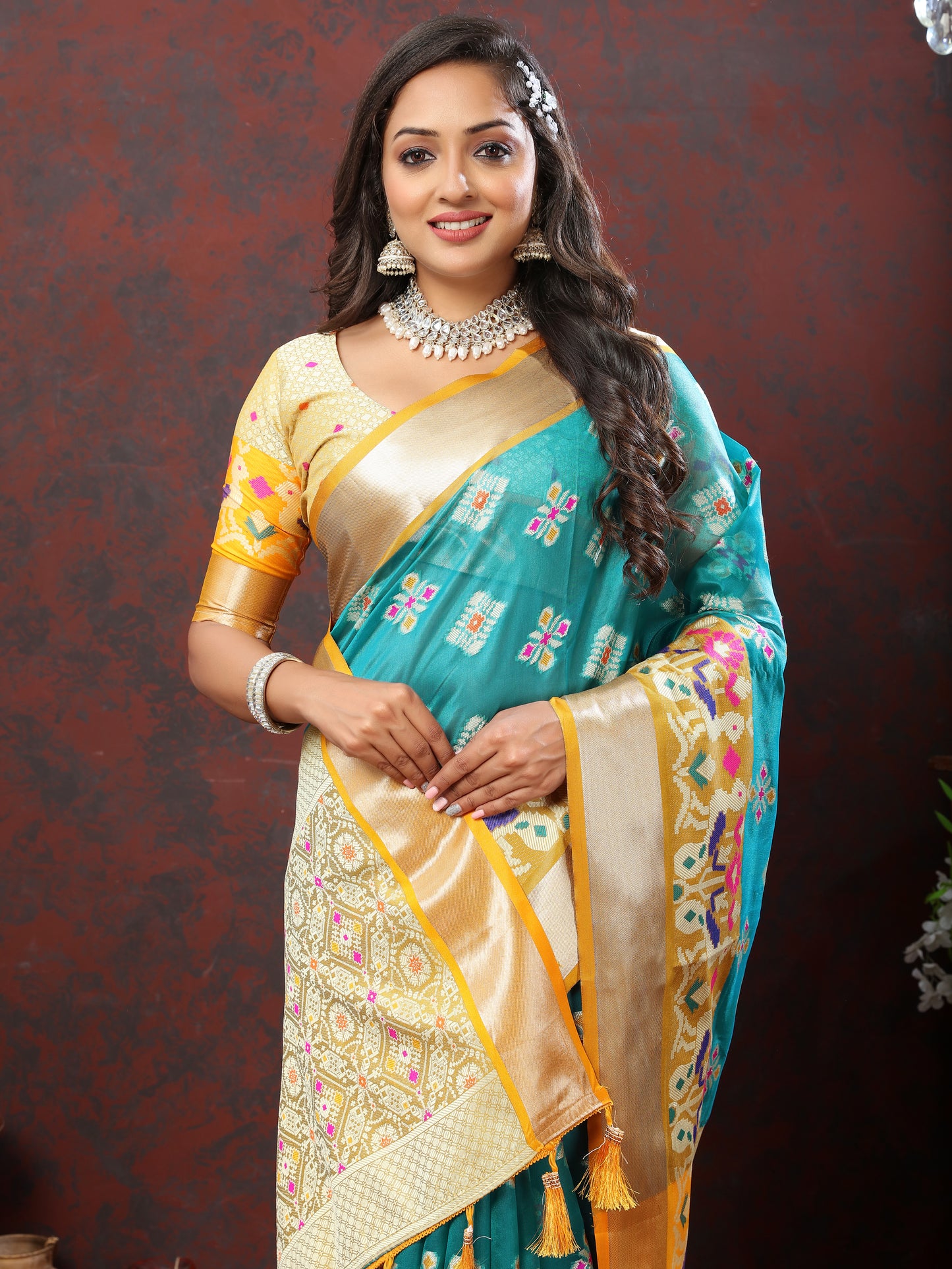 Soft Organza silk Rama saree with Meenakari weawing design