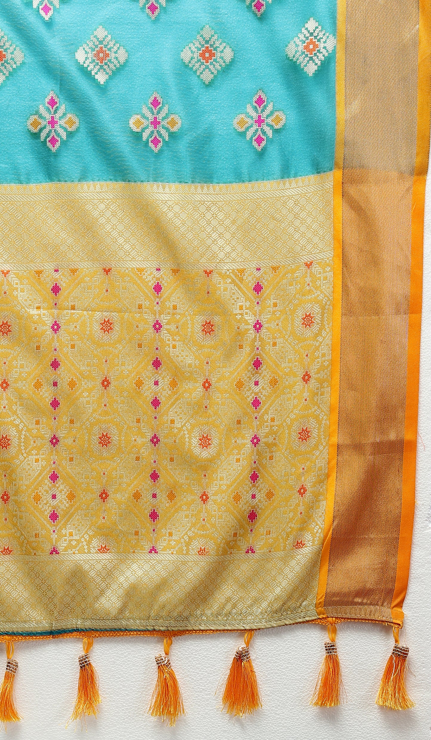 Soft Organza silk Rama saree with Meenakari weawing design