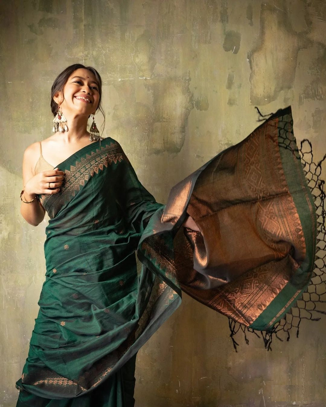 Rich Pallu and Jacquard Work Green Saree