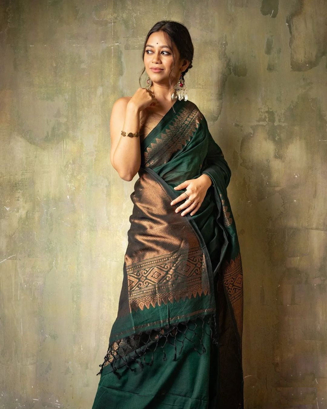 Rich Pallu and Jacquard Work Green Saree