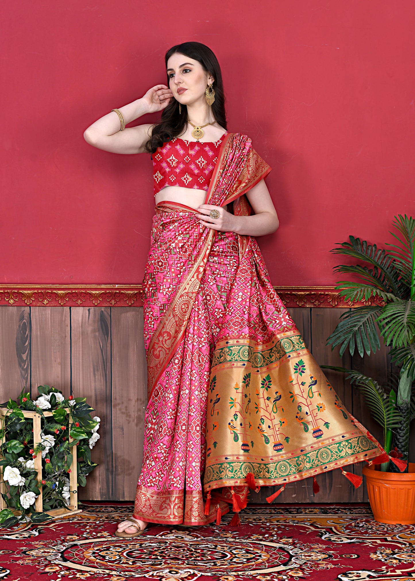 Soft Pethani silk saree with Patola Print all over the saree