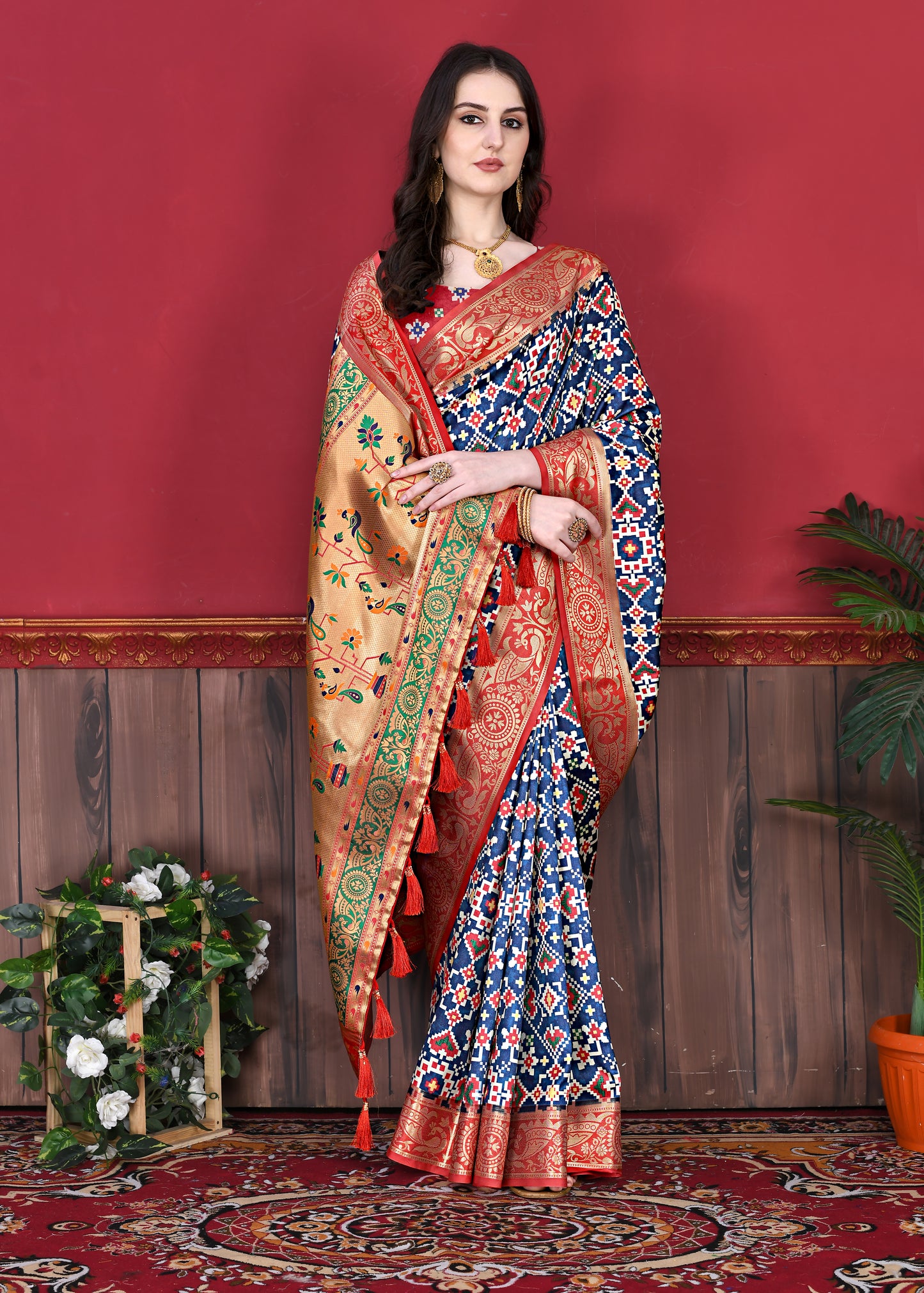 Soft Pethani silk saree with Patola Print all over the saree
